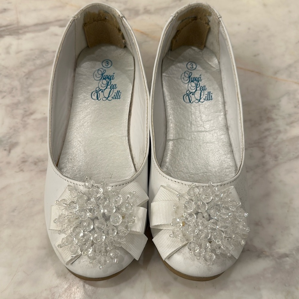 Girls white dress shoes